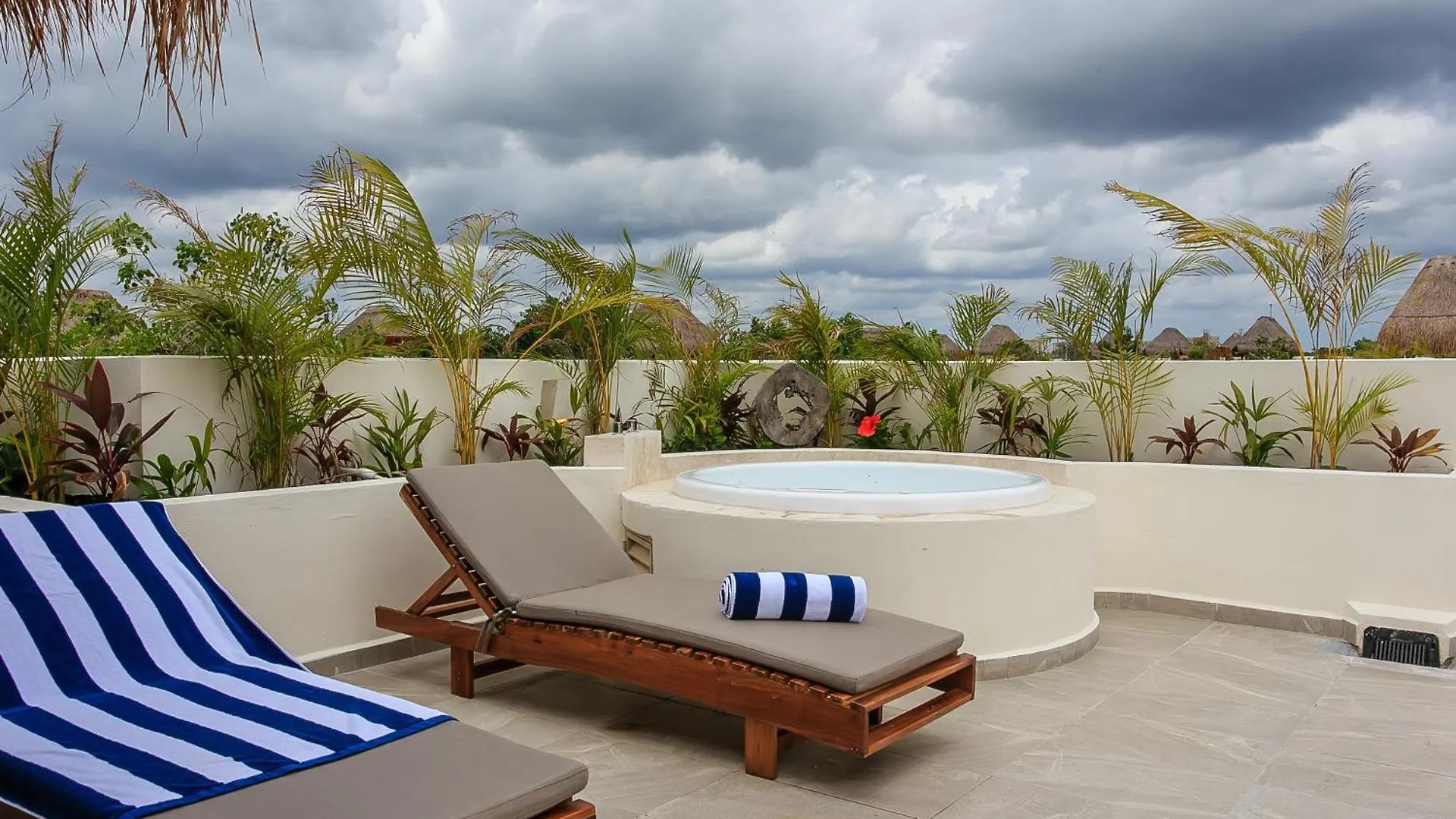 2Br 2Ba Penthouse With Private Rooftop Terrace Tulum Mexico
